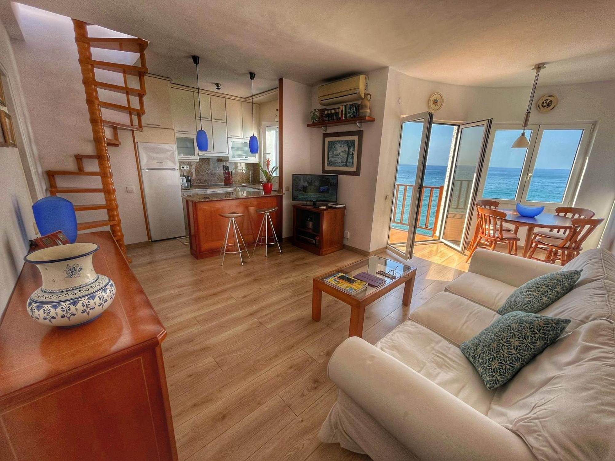 Apartamento En Acantilado Con Wifi Y Aire Acondicionado Sitges Eksteriør billede